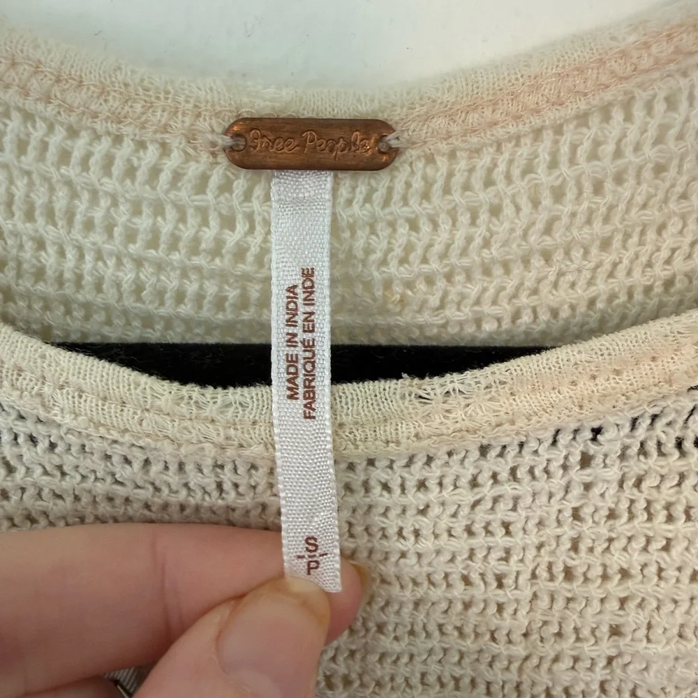 Free People Women's Cream Beaded Crochet-Detail Tank Top - Picture 7 of 7